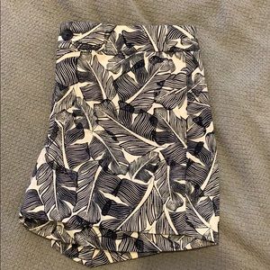 Navy and White Palm Printed Short 4in. Hampton Fit